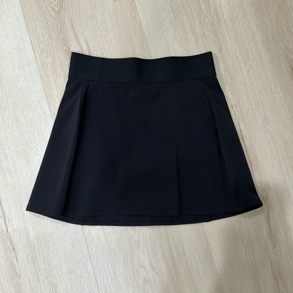 Aritzia TNA Tennis Skirt